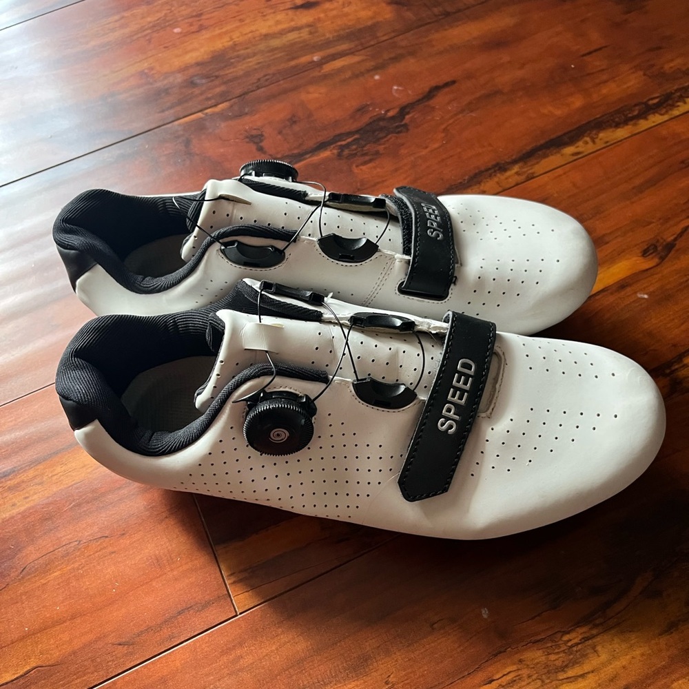 Speed Women's Athletic Shoes - Black and White